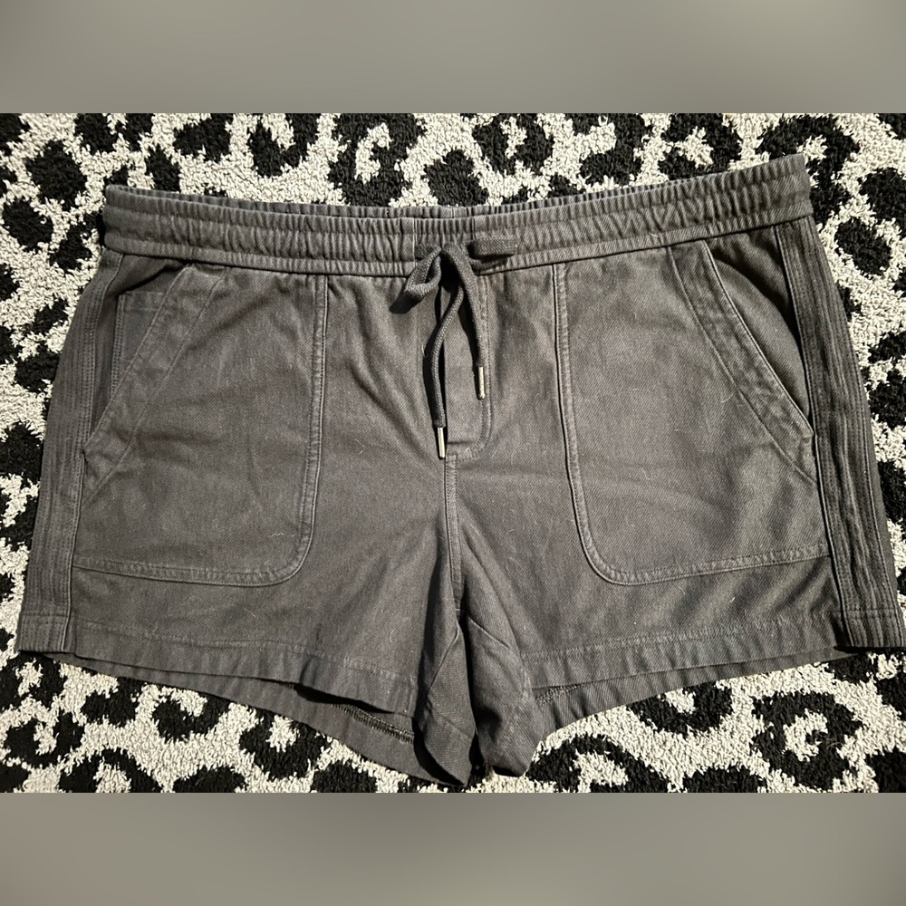 Athleta Black Farallon Athletic Shorts 4” inseam